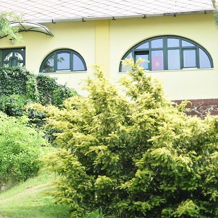 Bed and Breakfast Arnyas Park Apartmanhaz Balatonalmádi Zewnętrze zdjęcie